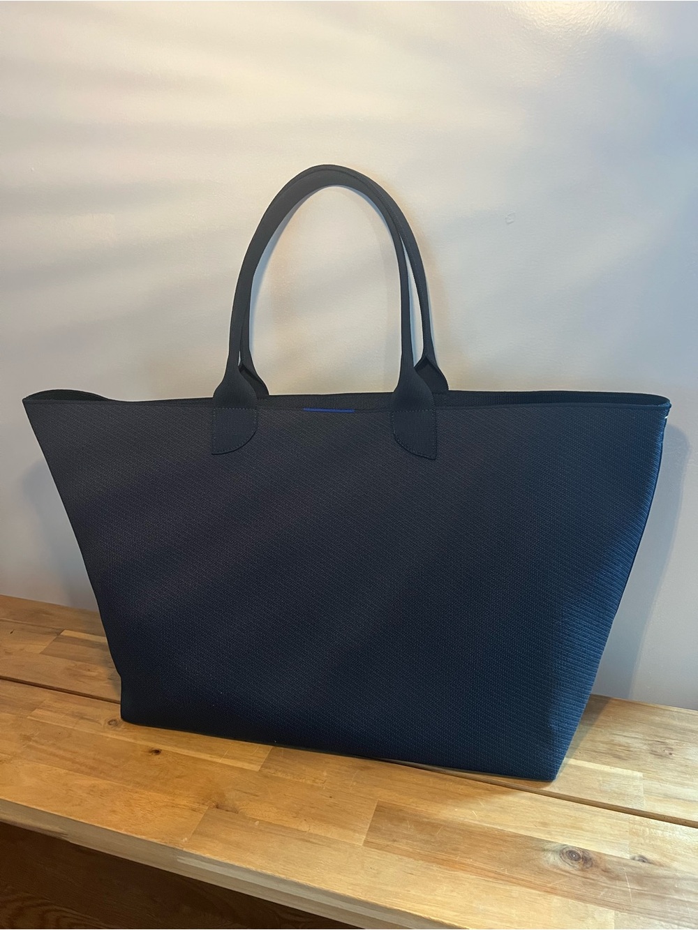 Rothy’s Lightweight Mega Tote – Navy